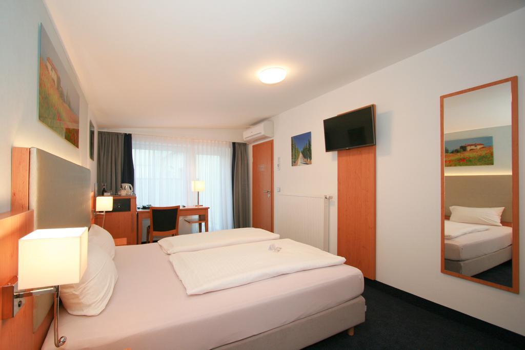 Hotel Ambiente Lich Eksteriør billede